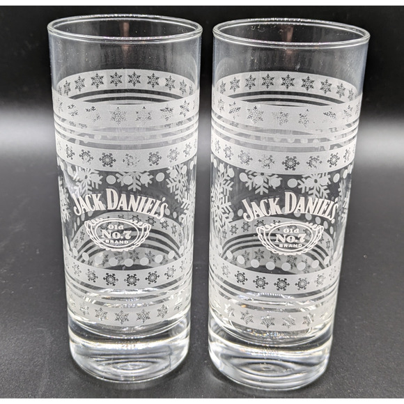 Jack Daniels Highball Glasses Set of 2 Snowflake Sweater Etched 10oz 6" Holiday - Picture 5 of 5